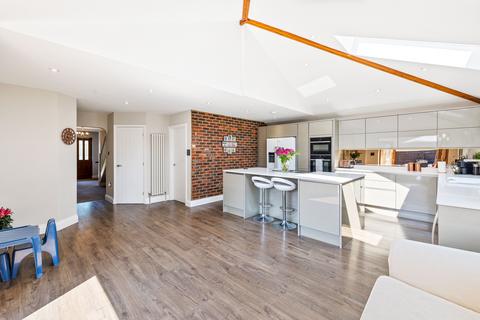 5 bedroom house for sale, Three Bridges Road, Crawley RH10