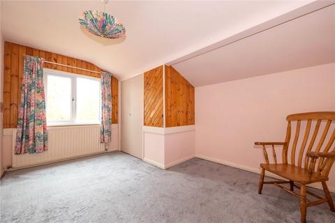 13 Bridge Walk, Yateley, GU46 7TX