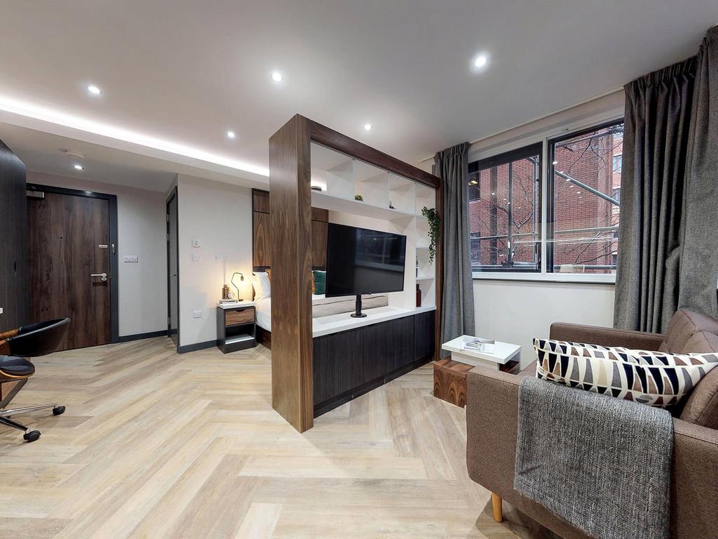 Apartment in Leeds, West Yorkshire - More
