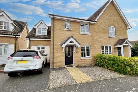 3 bedroom semi-detached house for sale, Blackbird Way, Stowmarket, IP14