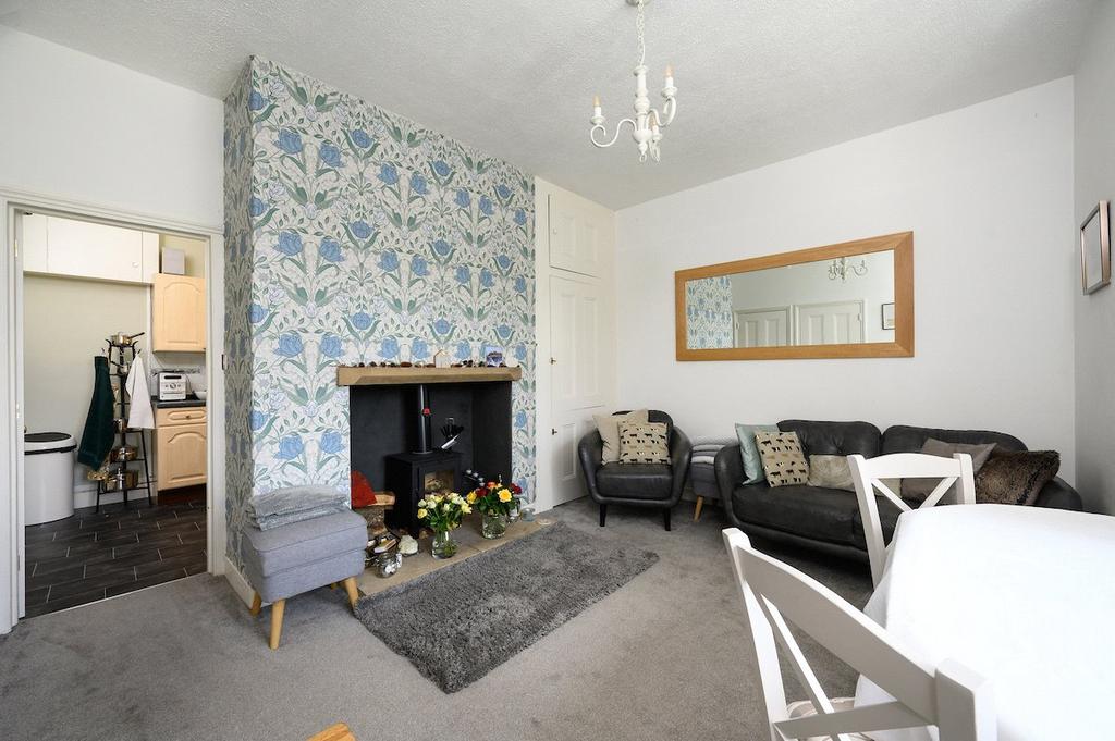 Gate Lodge- Sitting