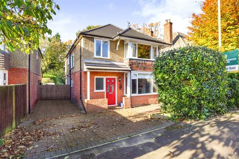 4 bedroom detached house for sale, Salisbury Road, Hampshire GU14