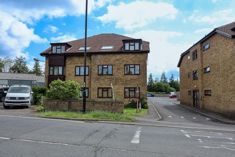 1 bedroom ground floor flat for sale, London Road, Burgess Hill, RH15