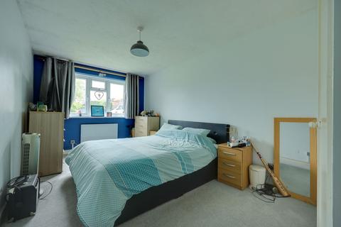 1 bedroom ground floor flat for sale, London Road, Burgess Hill, RH15