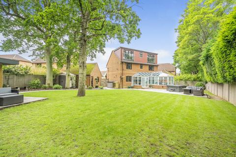 5 bedroom detached house for sale, Dianthus Place, Winkfield Row, Berkshire