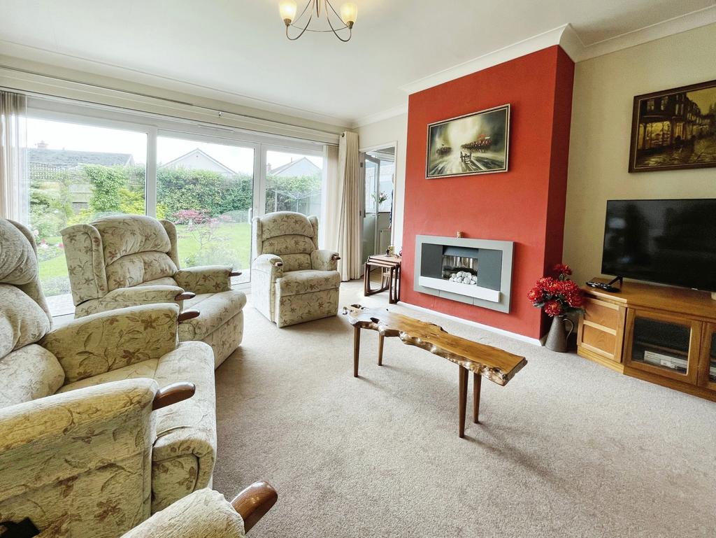 Hurn Lane, Keynsham, Bristol 3 bed bungalow for sale £470,000