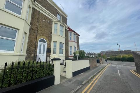 4 bedroom terraced house for sale, Gladstone Road, Deal, Kent, CT14