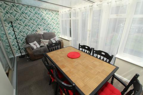 17 Browning Close, Newport Pagnell, MK16 8PJ