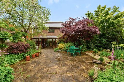 4 bedroom detached house for sale, Windmill Road, Reading RG7