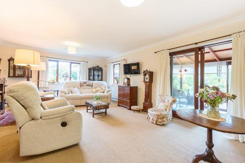 4 bedroom detached house for sale, Windmill Road, Reading RG7