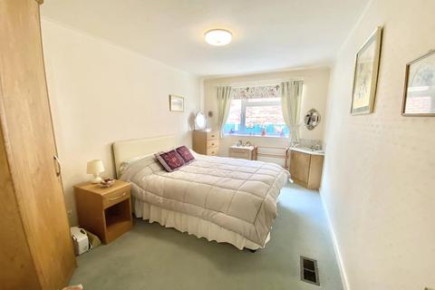 3 bedroom bungalow for sale, West Moors Ferndown BH22 0JQ