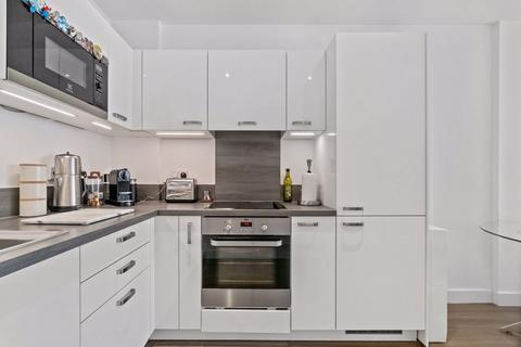 1 bedroom apartment for sale, Dixie Court, Adenmore Road, SE6 4FA