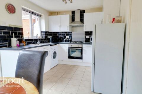 3 bedroom semi-detached house for sale, Appleford Drive, Sheerness