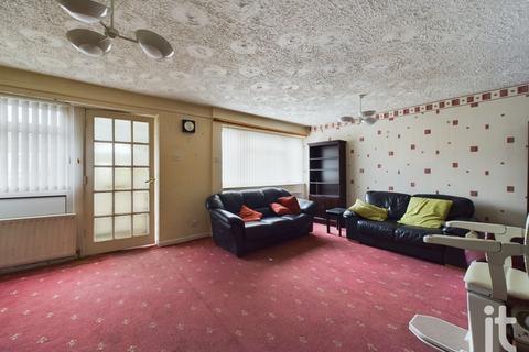 3 bedroom end of terrace house for sale, Skipton Close, Hazel Grove, Stockport, SK7