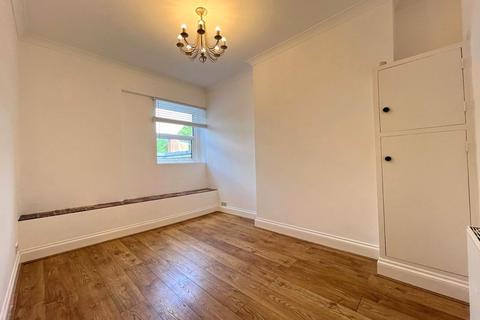 2 bedroom apartment to rent, c Sidcup High Street, Sidcup, Kent