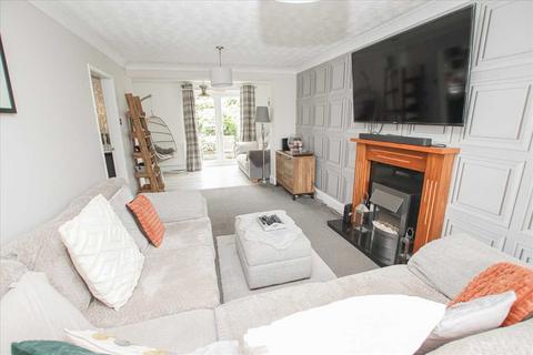 4 bedroom detached house for sale, Antrim Road, Lincoln