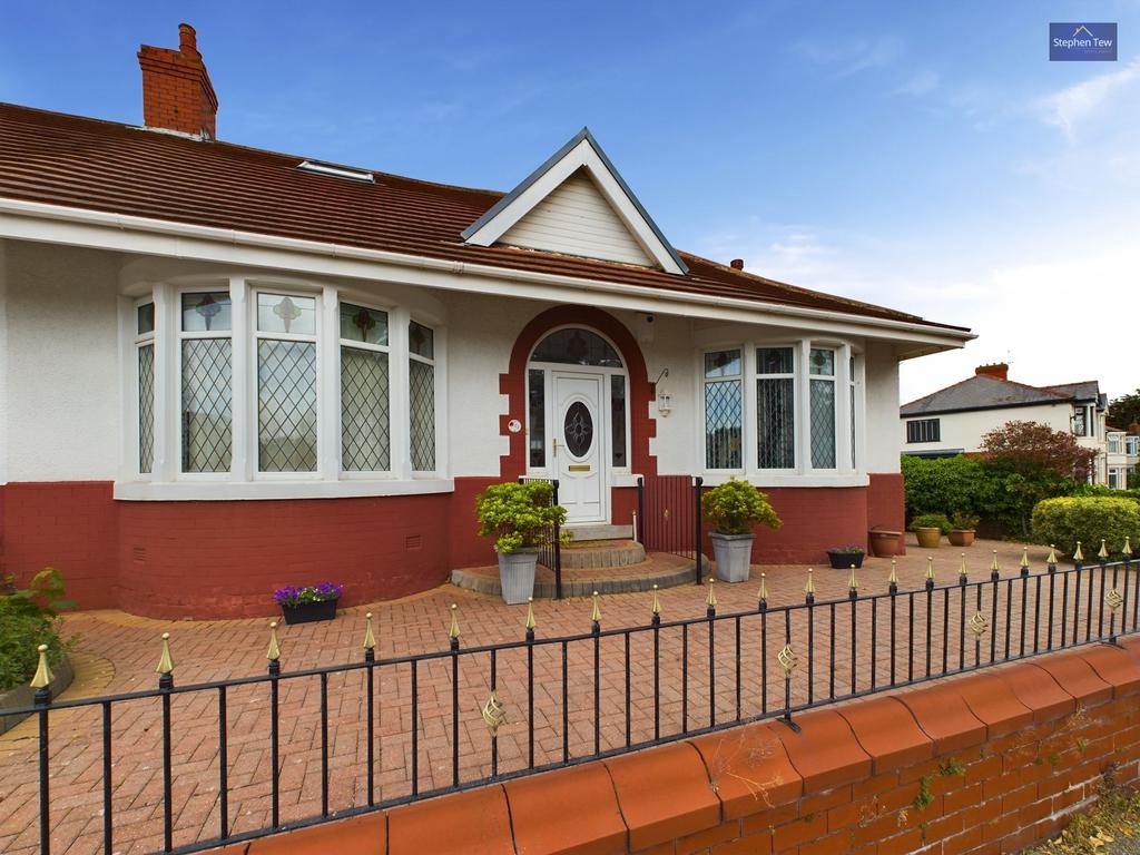 Arnold Avenue, Blackpool, FY4 4 bed semidetached house for sale £340,000