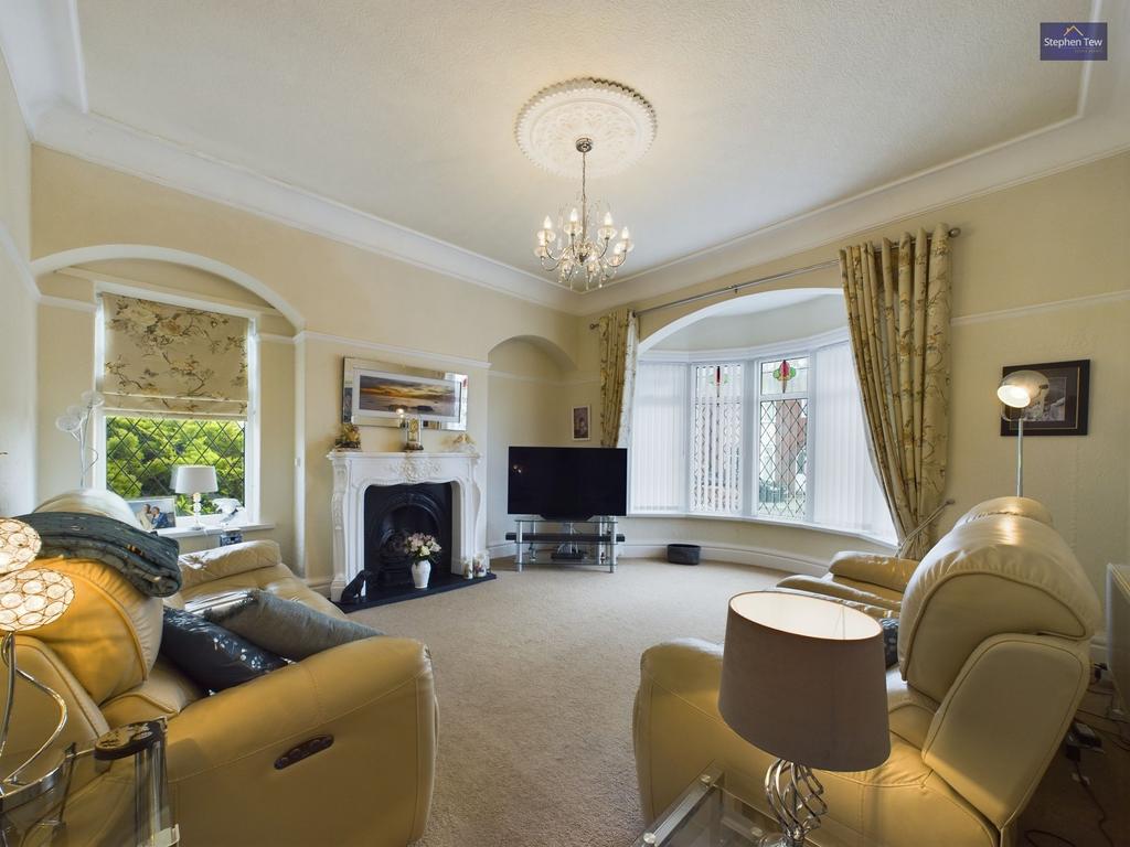 Arnold Avenue, Blackpool, FY4 4 bed semidetached house for sale £340,000