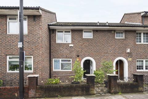 3 bedroom terraced house for sale, White Horse Lane, Stepney, London, E1