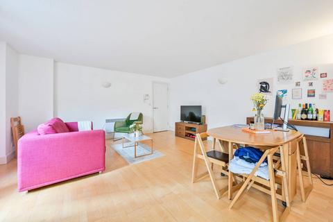 2 bedroom flat for sale, Dryden Building, Commercial Road, Aldgate, London, E1