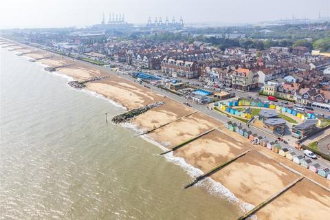 Chalet for sale, Sea Road, Felixstowe, Suffolk, IP11