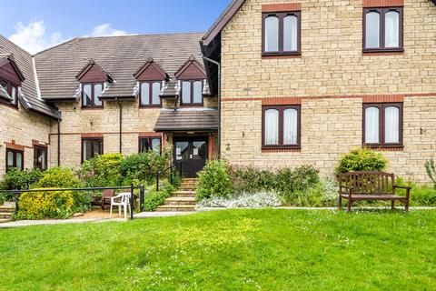 2 bedroom apartment for sale, Wesley Court, Stroud, Gloucestershire, GL5