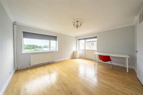 3 bedroom apartment for sale, Fir Tree Approach, Leeds