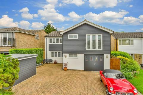 32 Carisbrooke Road, Rochester, ME2 3SN