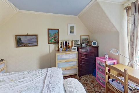 Ruthadam, 11 Midtown, Dalry, Castle Douglas, DG7 3UT