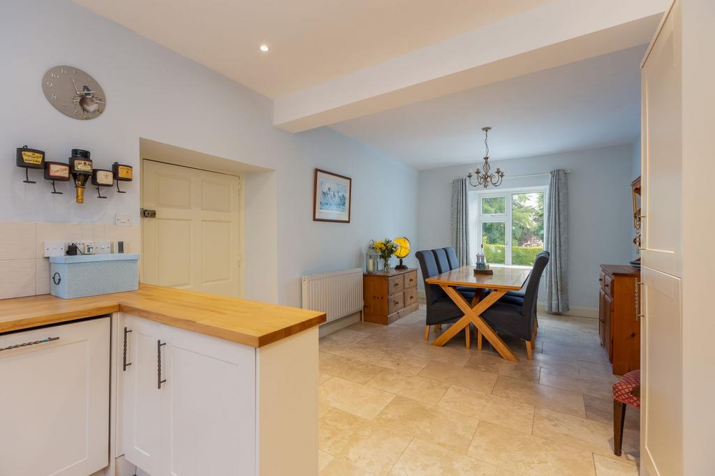 Stonegrave, Near Helmsley YO62 3 bed semidetached house for sale £
