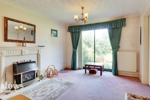 3 bedroom bungalow for sale, Maes-Y-Nant, Cardiff