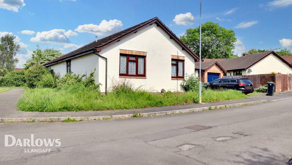 Maes-Y-Nant, Cardiff 3 bed bungalow for sale - £350,000