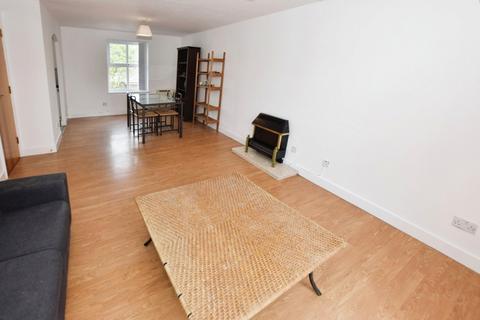 2 bedroom flat to rent, Linen Court, Salford, M3