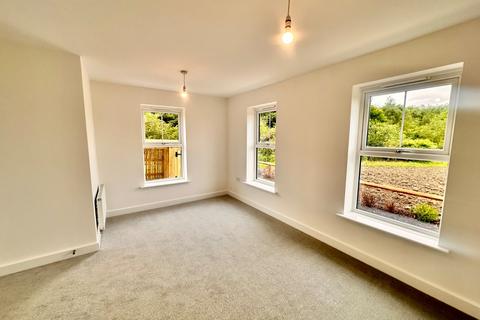 2 bedroom house to rent, Chapel Way, Kiveton Park, Sheffield, South Yorkshire, S26