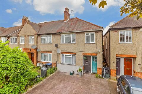 2 bedroom maisonette for sale, Robinhood Lane, Mitcham, Surrey