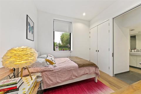 2 bedroom apartment to rent, South Avenue, Kew, Richmond, Surrey, TW9