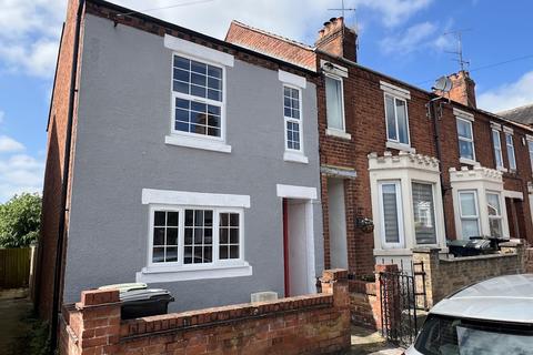 3 bedroom end of terrace house for sale, Scarborough Street, Irthlingborough, NN9