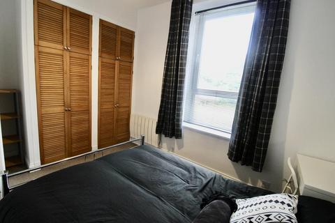 2 bedroom flat to rent, Urquhart Road, Ground Floor, Aberdeen, AB24