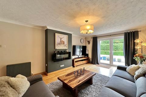 5 Nursery Drive, Moreton On Lugg, Hereford, HR4 8DJ