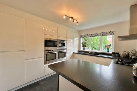 5 Nursery Drive, Moreton On Lugg, Hereford, HR4 8DJ