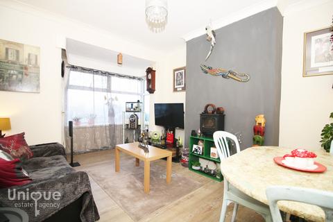1 bedroom flat for sale, Sheringham Avenue, Thornton-Cleveleys, Lancashire, FY5