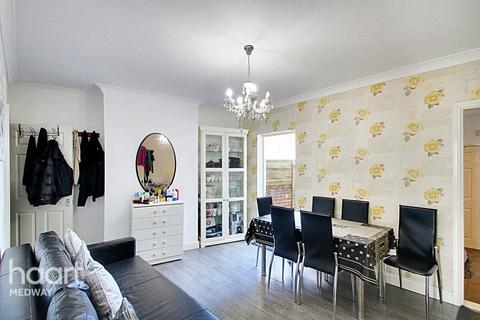 60 Barnsole Road, Gillingham, ME7 4DX