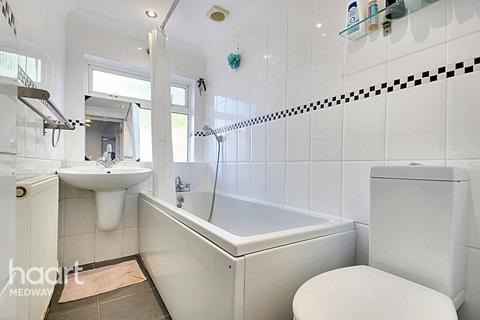 60 Barnsole Road, Gillingham, ME7 4DX