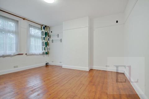 2 bedroom apartment to rent, The Close, Harrow HA2
