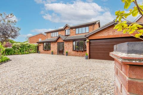 4 bedroom detached house for sale, Gunton Church Lane, Lowestoft