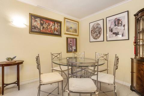 1, Southbury Lawn Road, Guildford, GU2 4DD