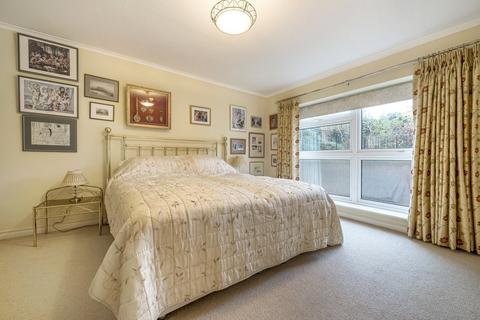 1, Southbury Lawn Road, Guildford, GU2 4DD