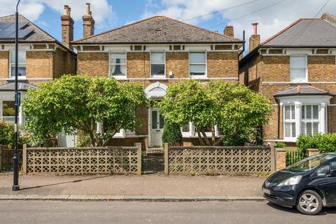 27 Allenby Road, London, SE23 2RQ