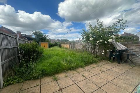 30 Zermatt Road, Thornton Heath, CR7 7BD