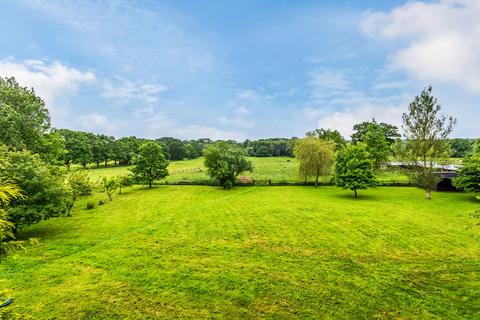 4 bedroom detached house for sale, Newchapel Road, Lingfield, RH7